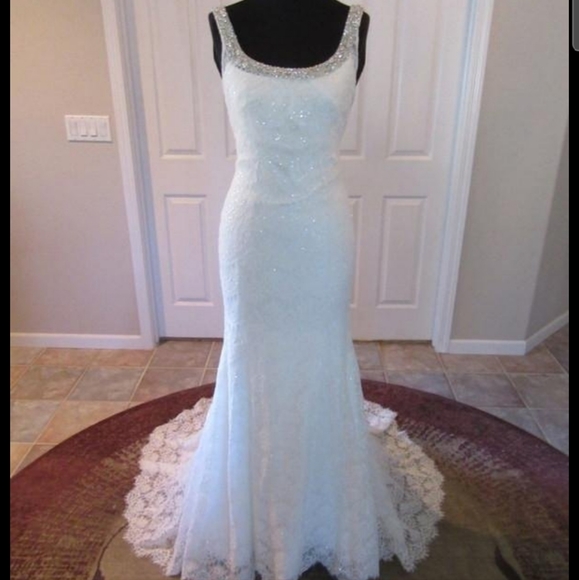 Allure Bridal wedding dress Size 14 - Picture 8 of 14